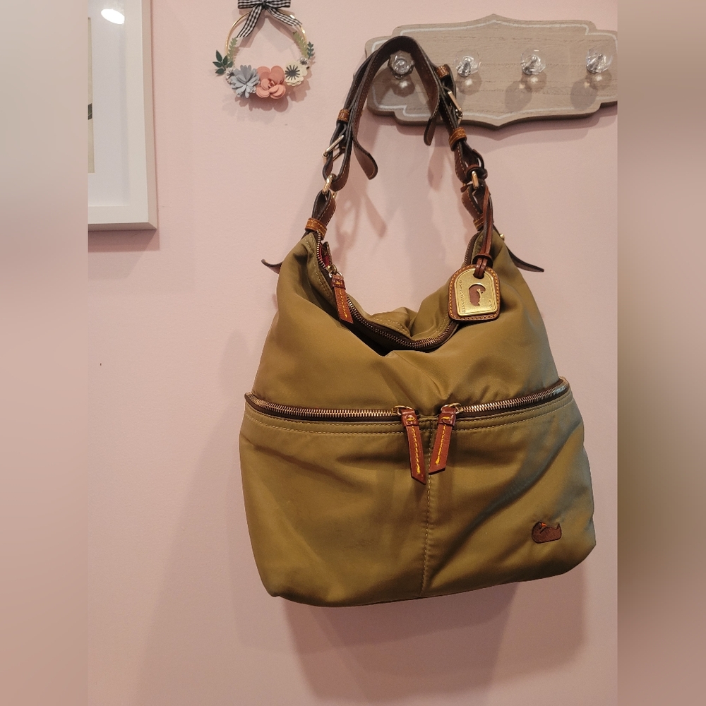 Dooney & Bourke Wayfarer Taupe Nylon Leather Trim Zipper Pockers Shoulder Bag
